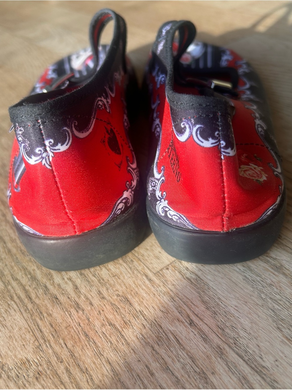 Chocolaticas Women's Red and Black Mary Jane Flats size 38 - Picture 3 of 4